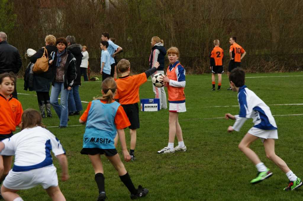 Korfbal E2 3 april 2010-1.JPG